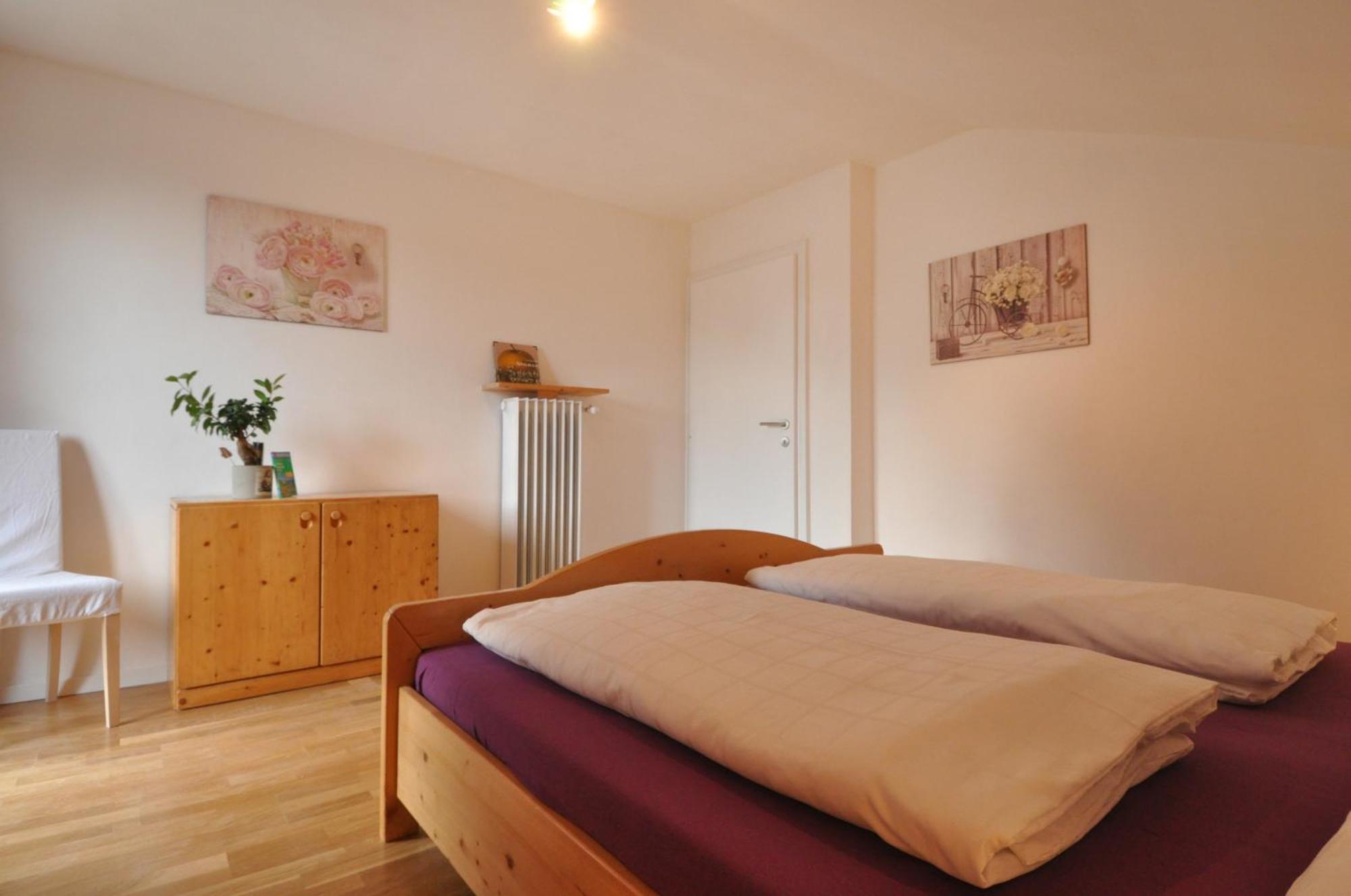 Melaniesguesthouse 4 Zimmerwohnung 卡尔达罗 外观 照片